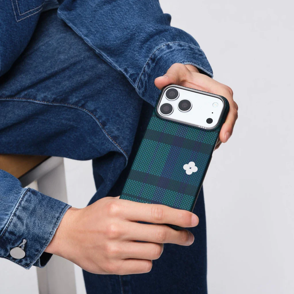PITAKA × MÜNN | Flora in Grid Phone Case - Image 29