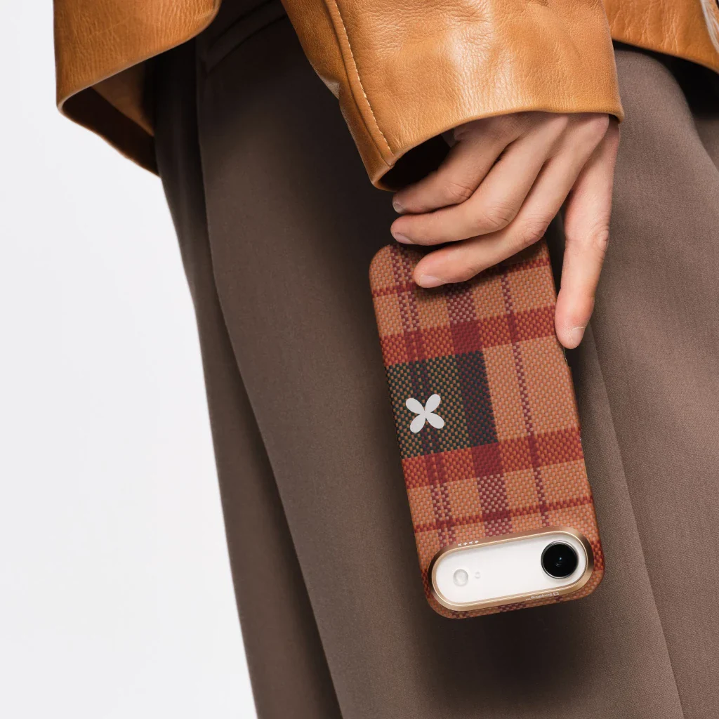 PITAKA × MÜNN | Flora in Grid Phone Case - Image 30